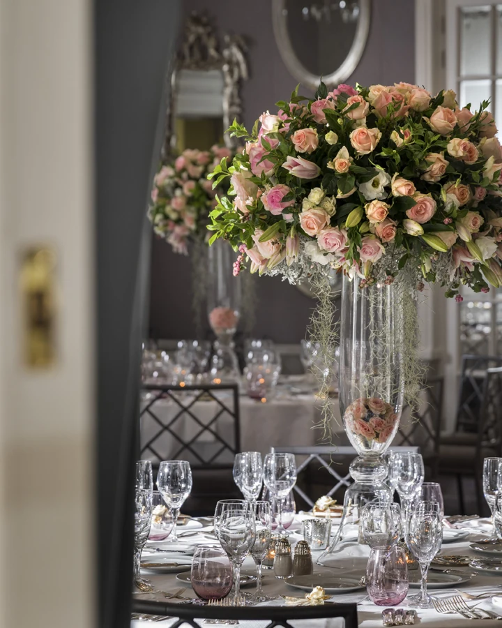 Four Seasons Hotel The Westcliff — photograph 5