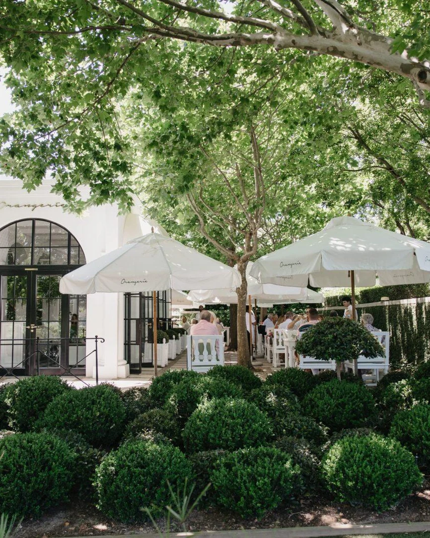 Le Lude Estate and Orangerie Restaurant — photograph 1