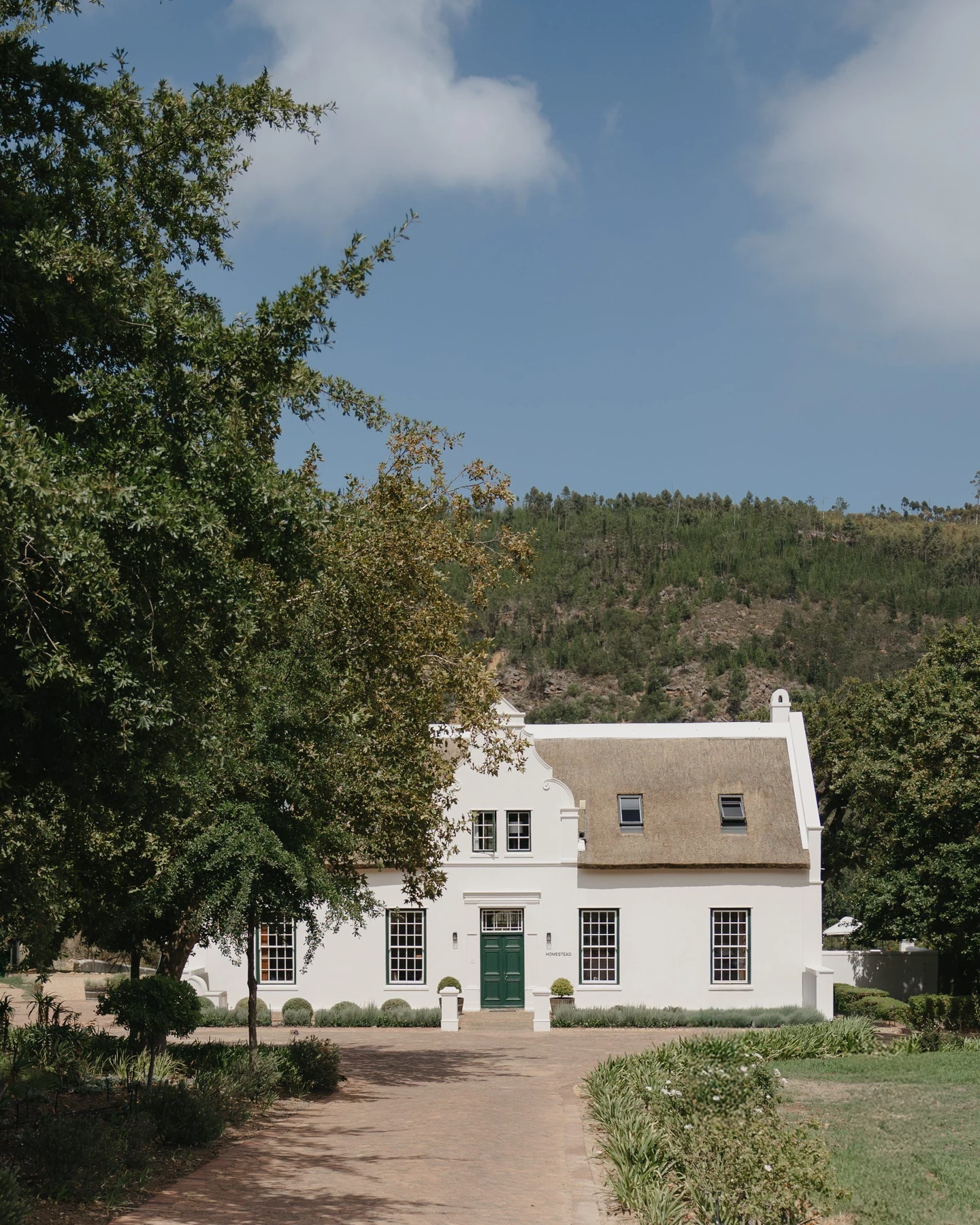 Rickety Bridge Manor House — photograph 2