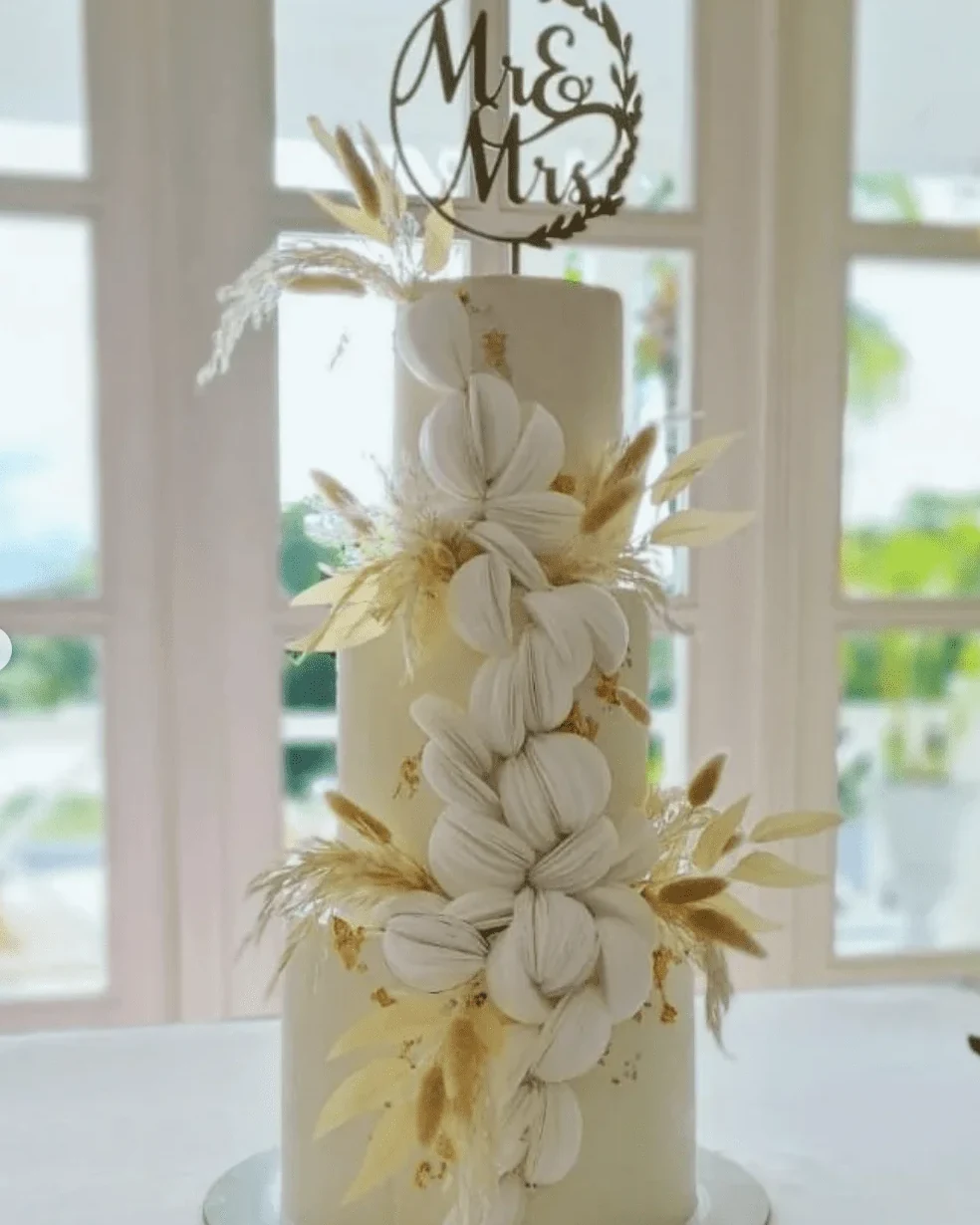 Shareeza Wedding Cakes — photograph 2