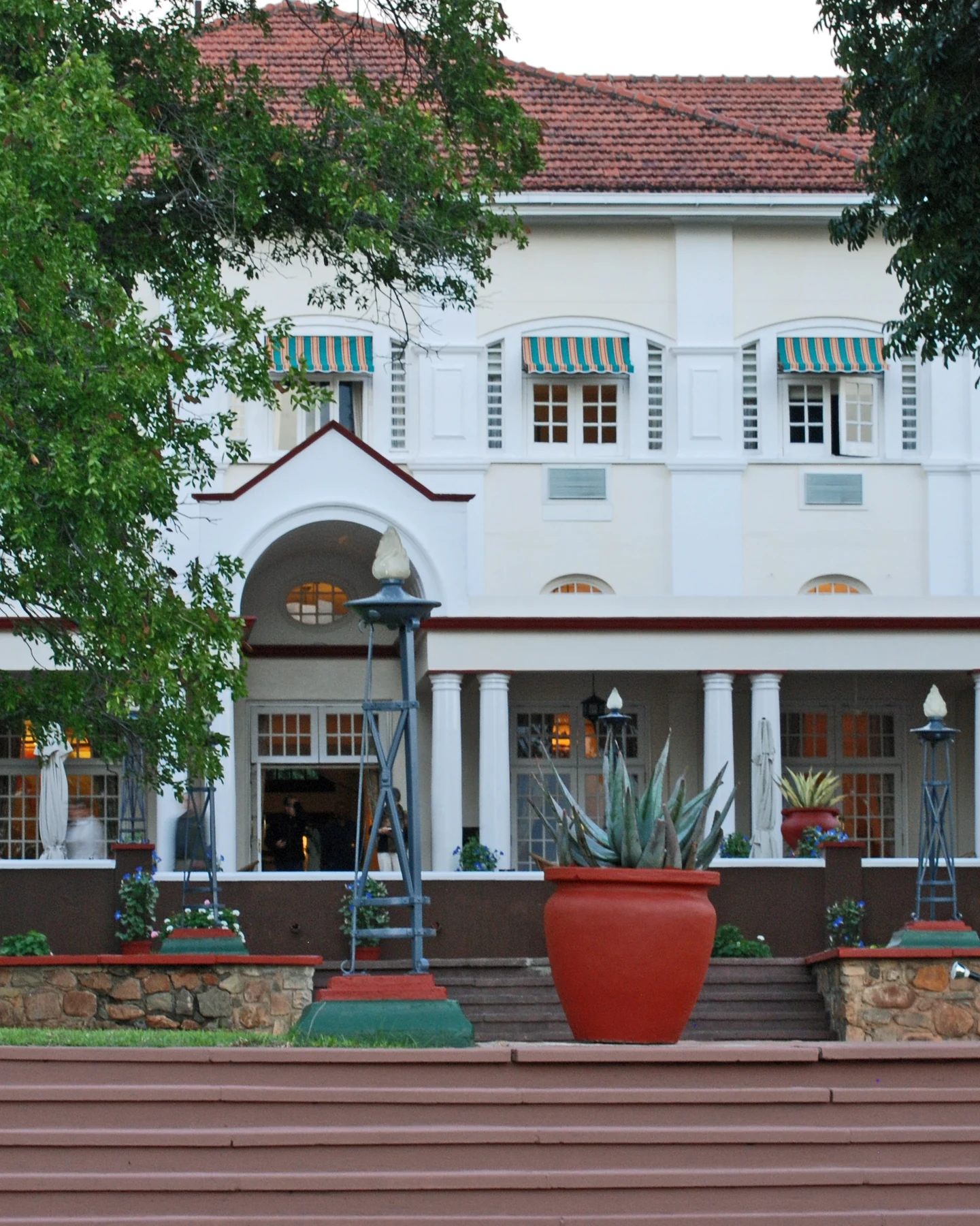 Victoria Falls Hotel — photograph 1