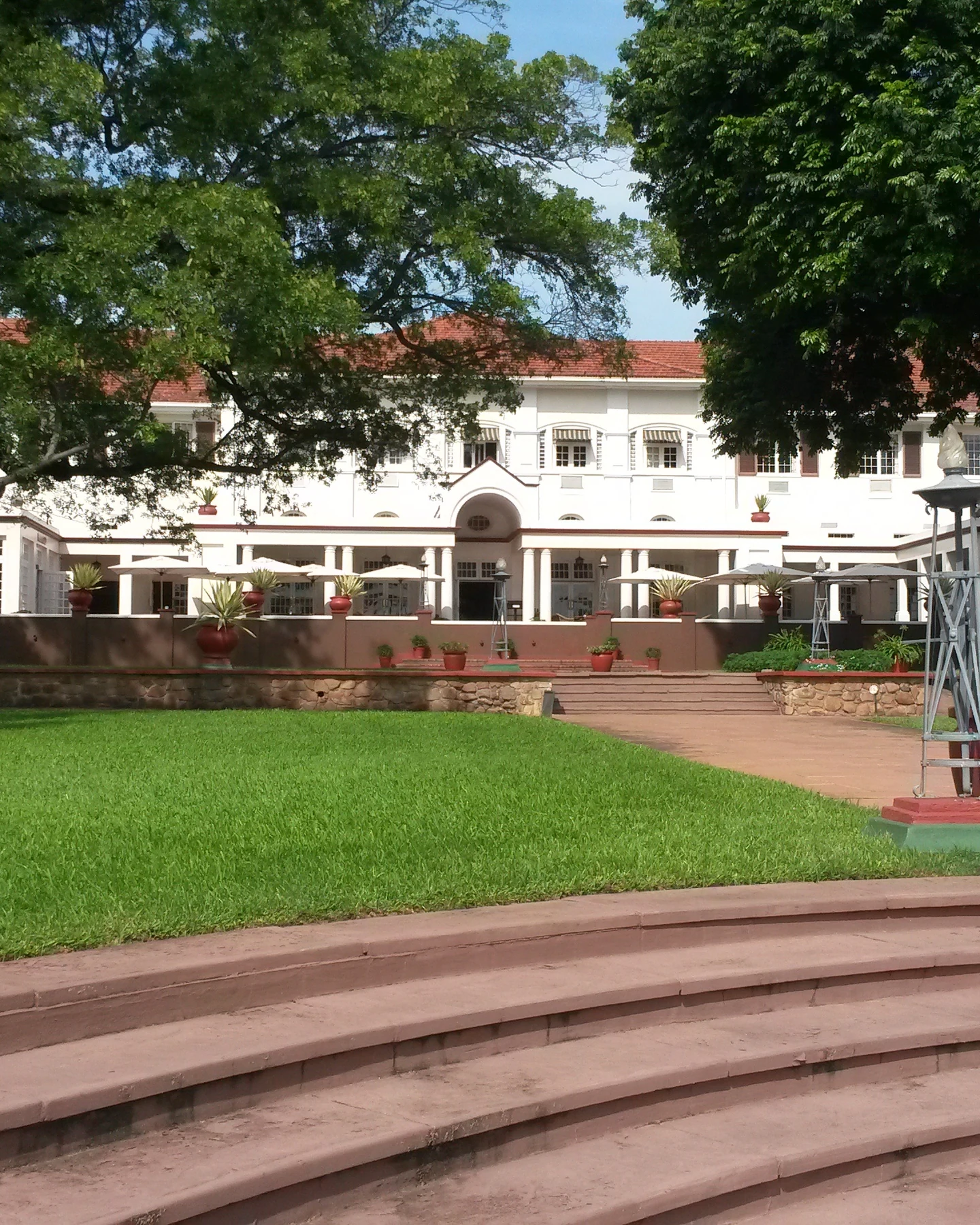 Victoria Falls Hotel — photograph 2