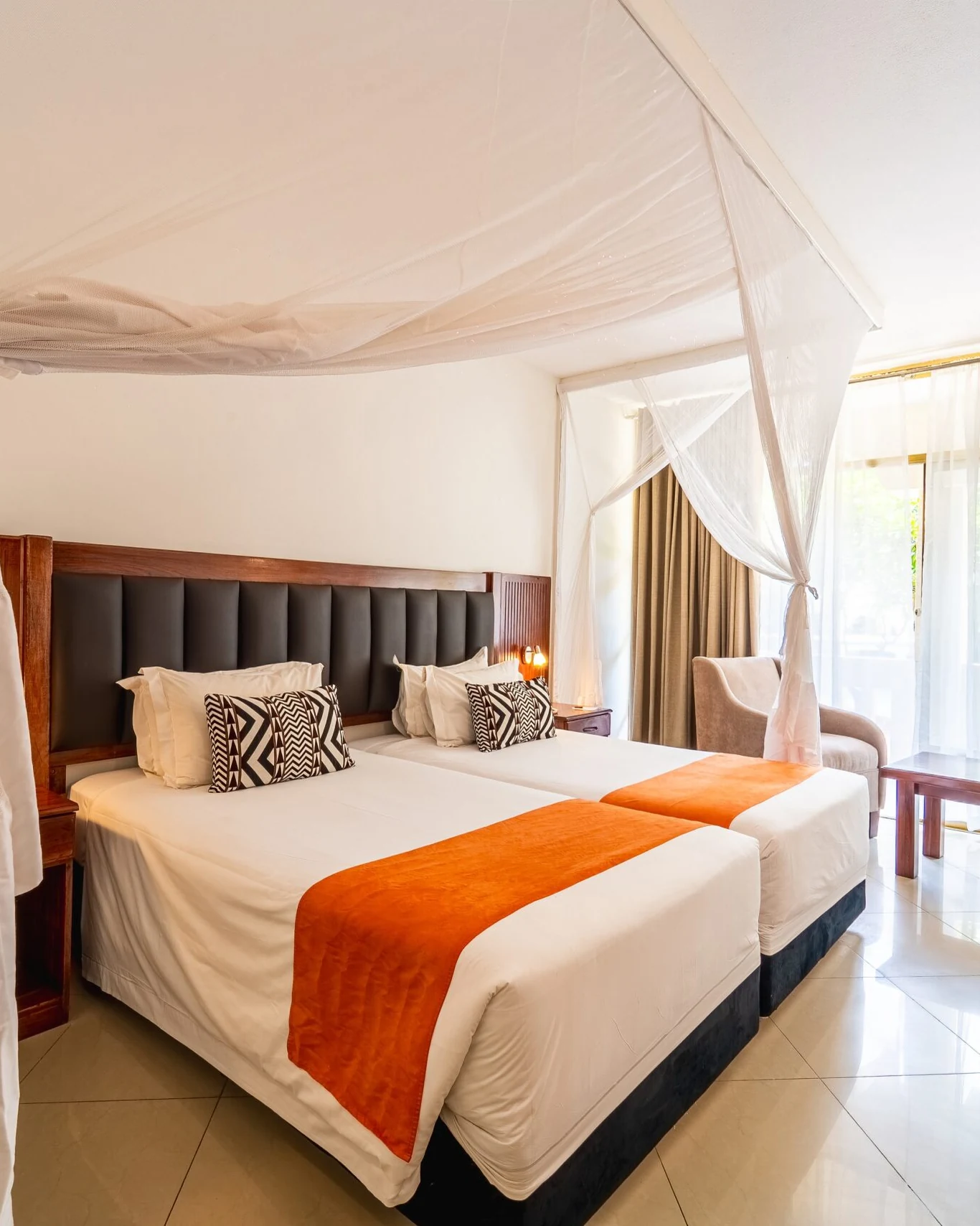 Victoria Falls Rainbow Hotel — photograph 2